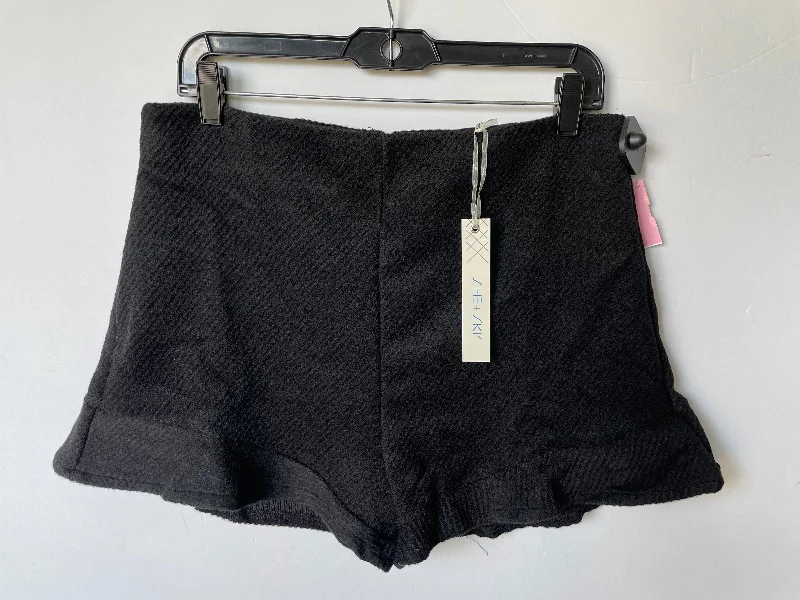 Black Shorts She + Sky, Size 8