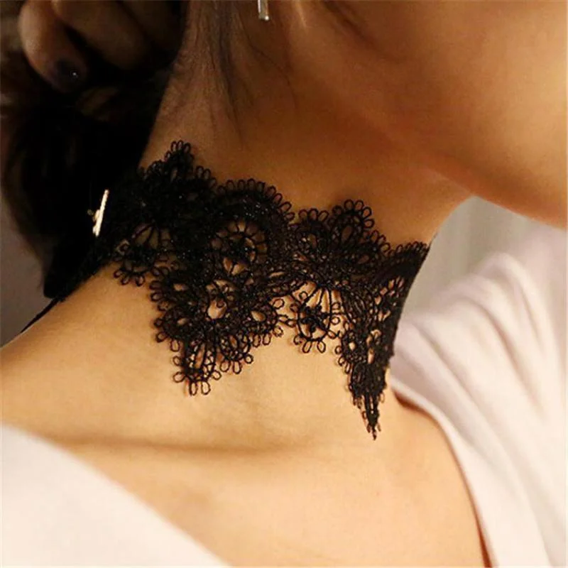 Seductive Wide Lace Choker