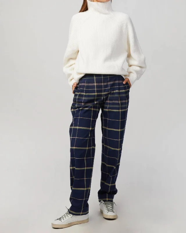 Laia Pants In Tartan Navy